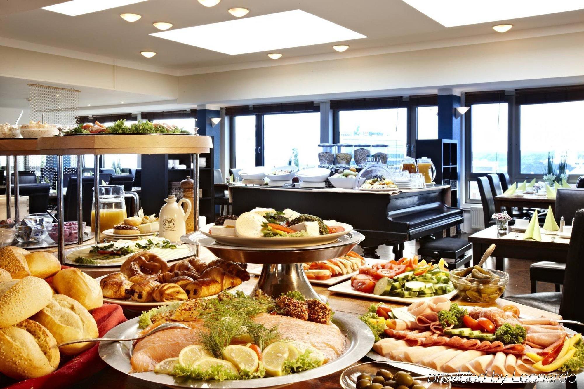 Hotel Astor Kiel By Campanile Ngoại thất bức ảnh