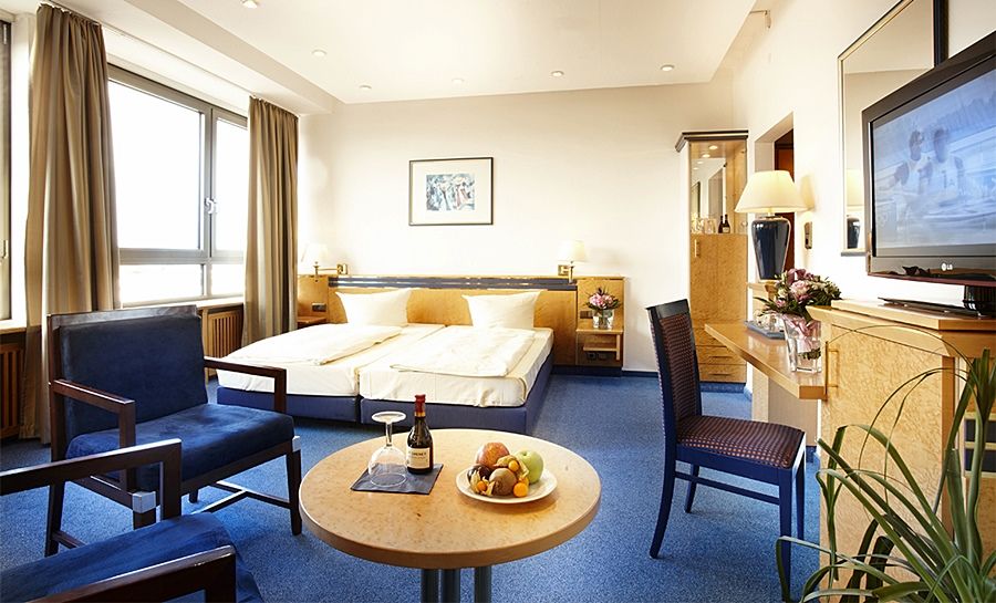 Hotel Astor Kiel By Campanile Ngoại thất bức ảnh